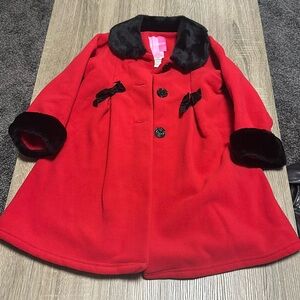 Girls pleated jacket with fur style collar and sleeves